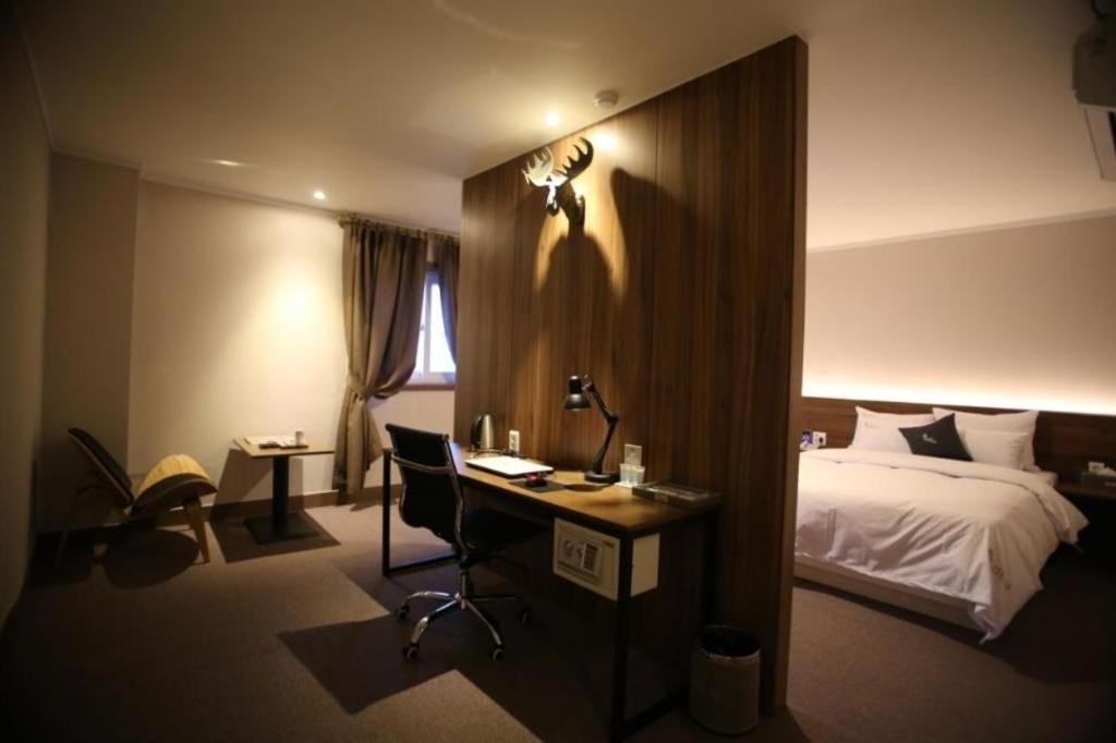 Centralperson Pyeongtaek Hotel Ngoại thất bức ảnh